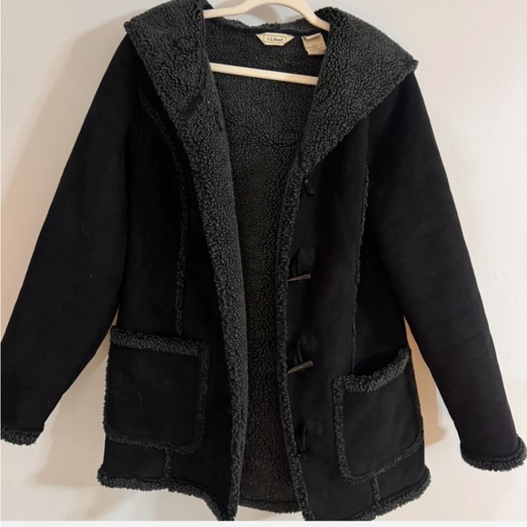 L.L. Bean Jackets & Blazers - Vintage L.L. Bean Black Shearling-Lined Jacket